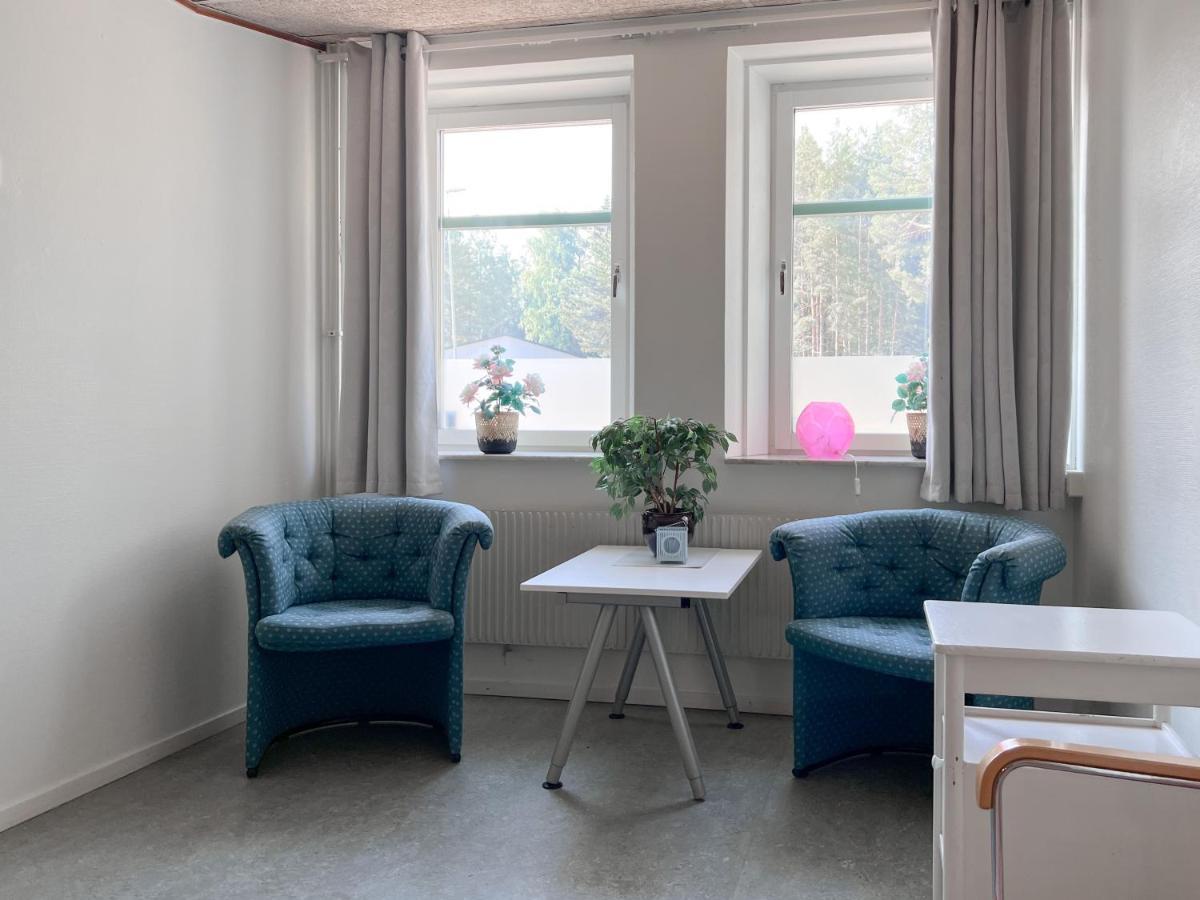 Krongarden Vandrarhem Kristinehamn Buitenkant foto