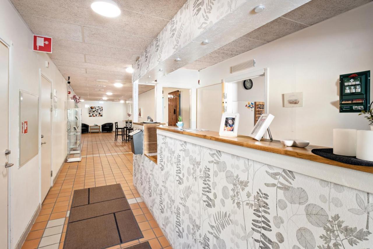 Krongarden Vandrarhem Kristinehamn Buitenkant foto