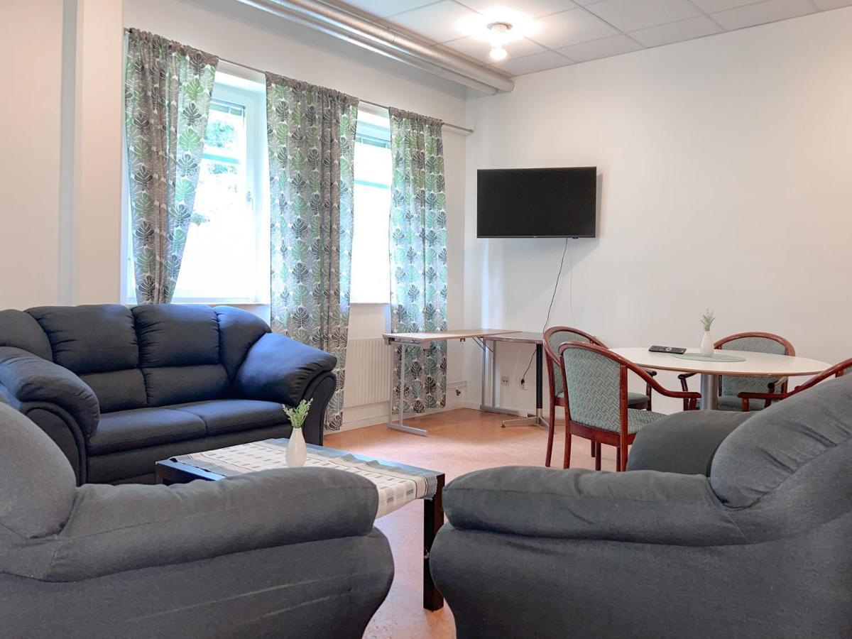 Krongarden Vandrarhem Kristinehamn Buitenkant foto