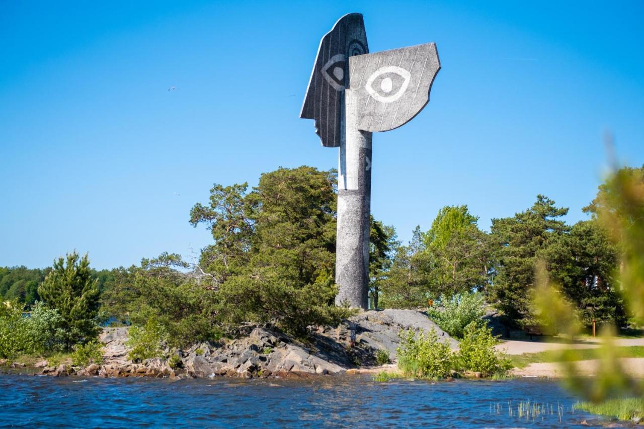 Krongarden Vandrarhem Kristinehamn Buitenkant foto