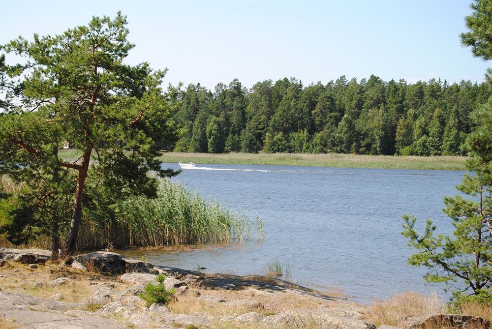 Krongarden Vandrarhem Kristinehamn Buitenkant foto